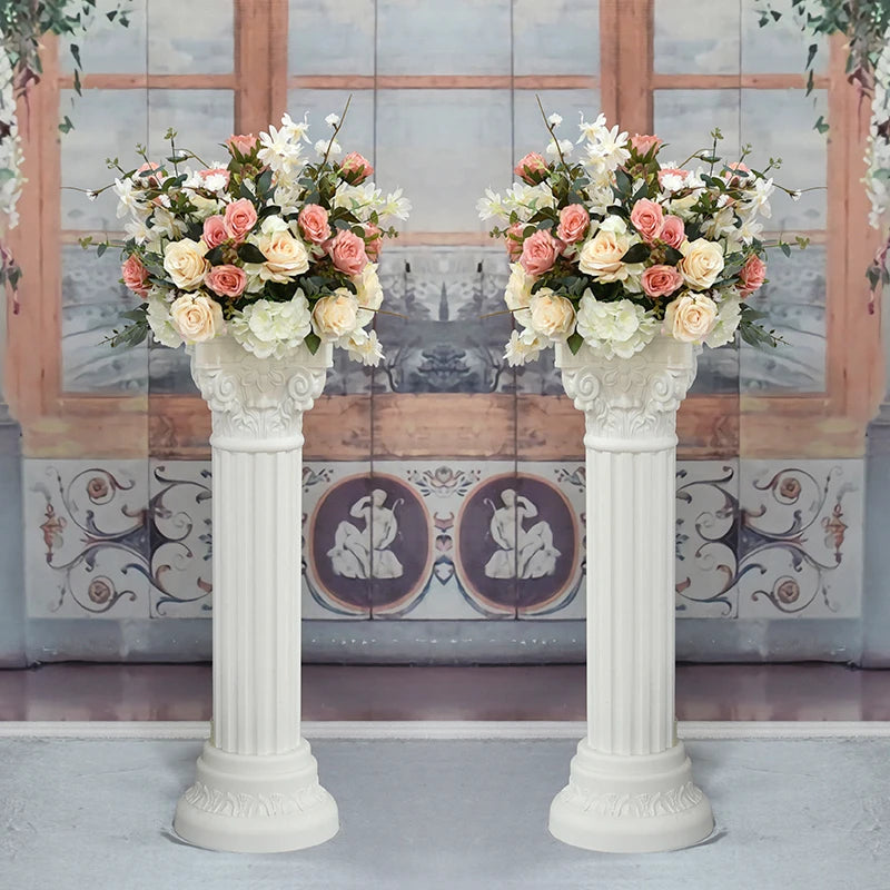 décorations extérieures colonnes romaines blanches vases ornements classiques fêtes anniversaires mariageextérieur