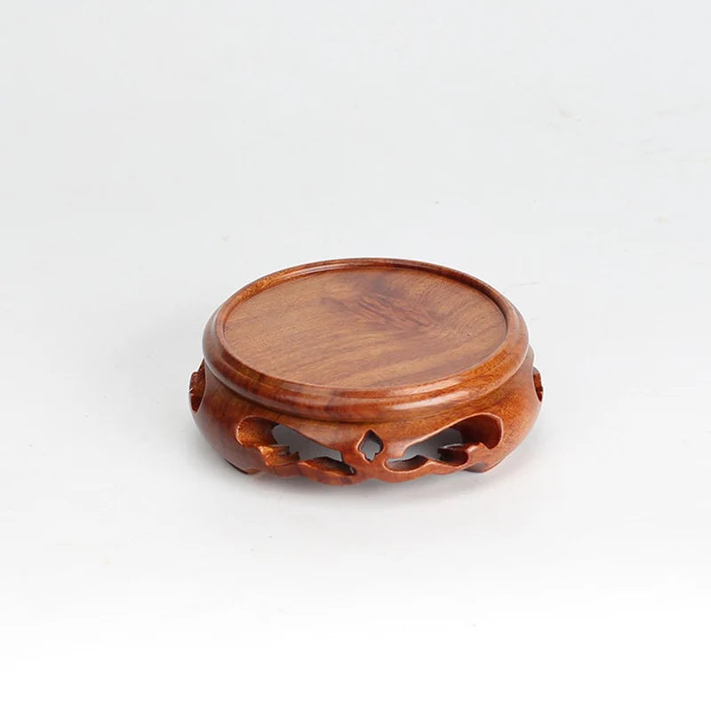 support bois marron sculpté artisanal traditionnel objets ronds décoration intérieure classique luxueuse