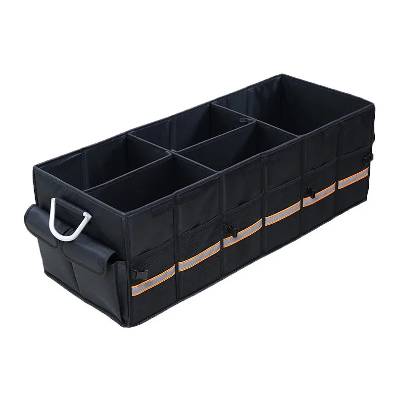 Boîte pliée pour rangement compact lorsqu'elle n'est pas utilisée