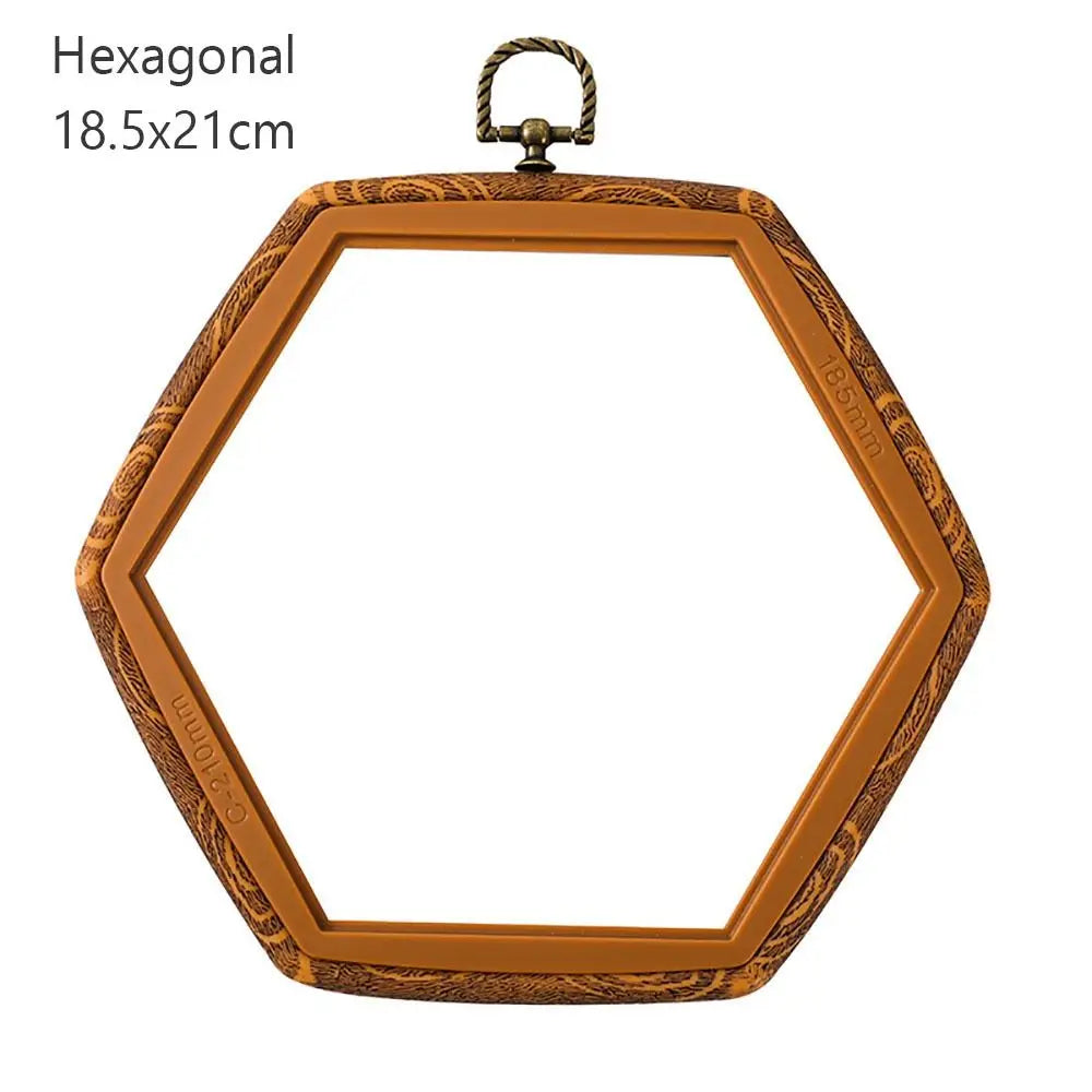 Cadre broderie bois marron texture naturelle classique boucle métallique hexagonal octogonal rectangle square