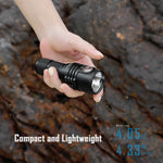 lampe poche rechargeable 13000 lumens led noire robuste camping