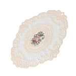 serviettes table brodées florales blanc rose pâle vintage romantique tissu dentelle moderne