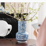 vase bleu blanc floral oiseaux classique traditionnel decoration table arrangement floral