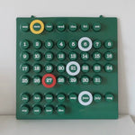 calendrier mural moderne minimaliste vert blanc cercles numéros mois jours semaine opaque sans fixation