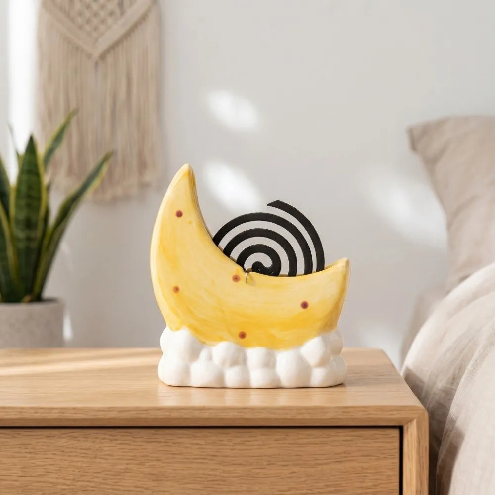 porte spirale anti moustiques lune nuages jaune bleu rose bohème aromathérapie décoration intérieure