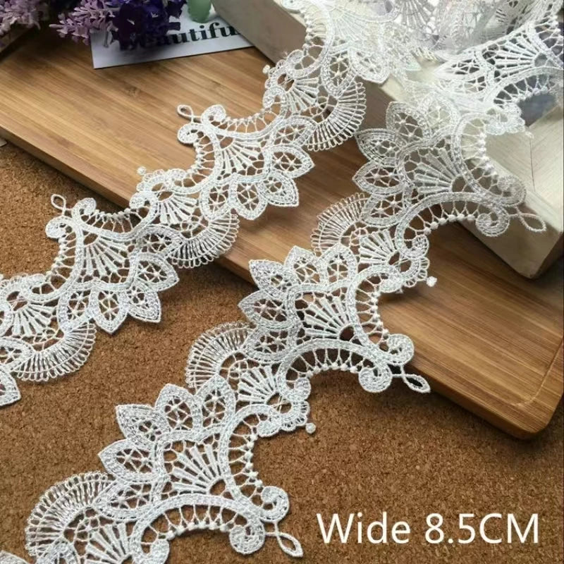dentelle polyester fine noir blanc floral largeur 8.5cm mariage décoration classique soluble eau