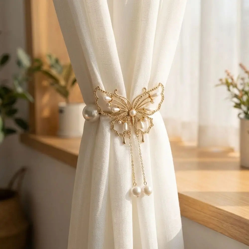 accessoires fenêtres doré blanc papillons élégants décoration intérieure fixations invisibles chaînes