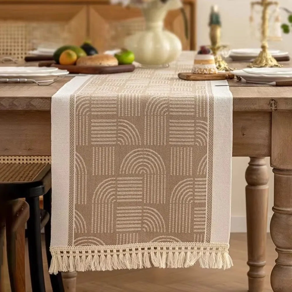 nappe table beige geometrique franges tissage rustique boheme abstrait 180cm 35cm