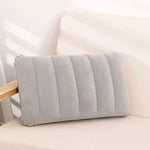 coussin gonflable violet gris clair velours rayures horizontales moderne confortable étiquette expliquative voyage camping