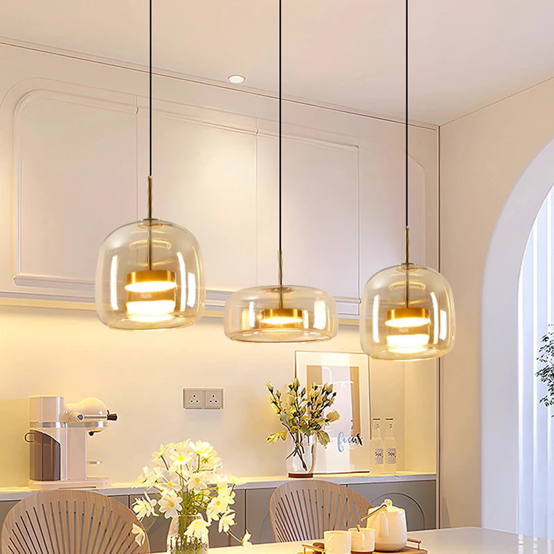 suspension lumineuse moderne transparente dorée câble noir alliage led dimmable certification rohs flux luminescent