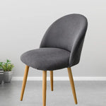 chaise moderne tissu rayures verticales orange beige bleu jaune gris pieds bois
