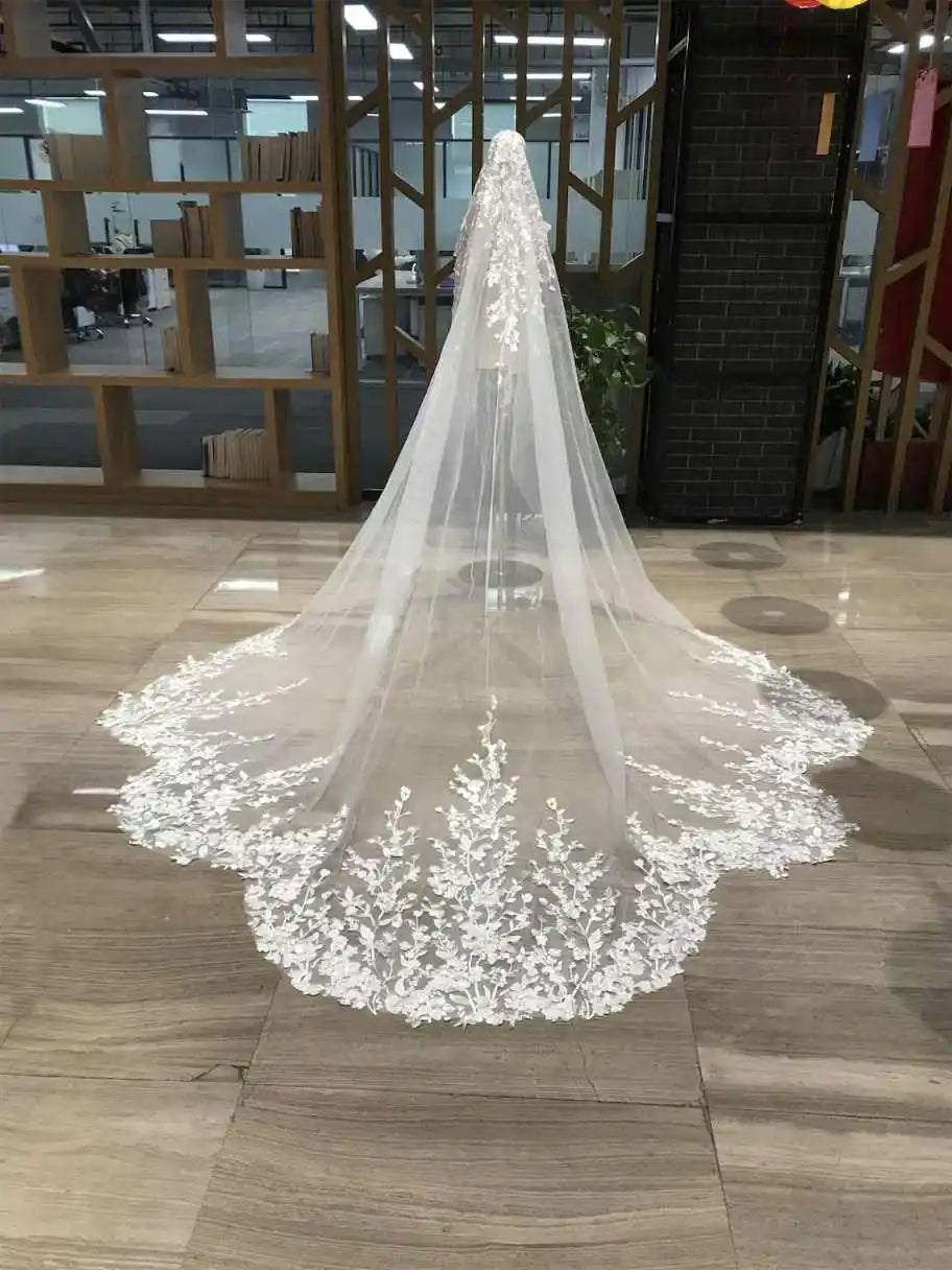 voile mariée blanc broderie florale transparente classique longueur cathédrale shoulder elbow waist hip