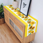 chaise table lin fleurs tournesol jaune motif floral décoration rustique maison festive
