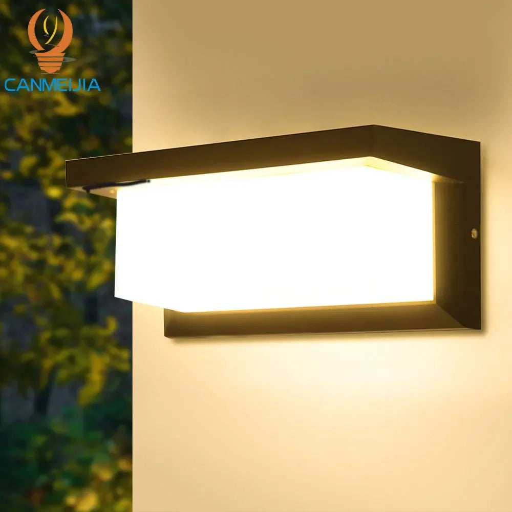 lampe murale led moderne noire diffuseur blanc opaque minimaliste chambre salon