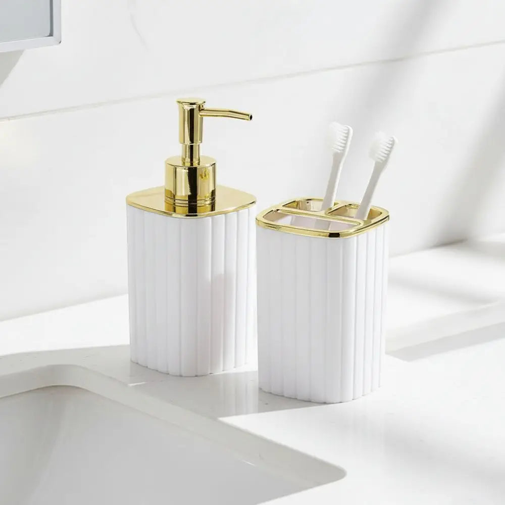 distributeur savon liquide porte brosses dents rayures verticales blanc beige vert foncé moderne élégant