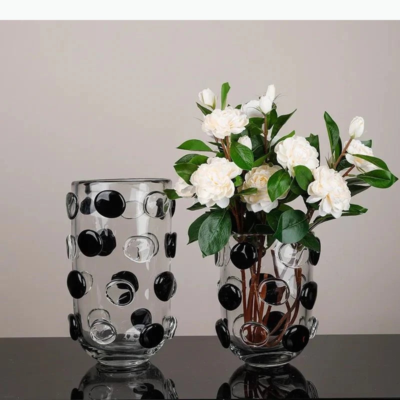 vases verre pois modernes transparents noir blanc decoration table fleurs tulipes camellias geometrique