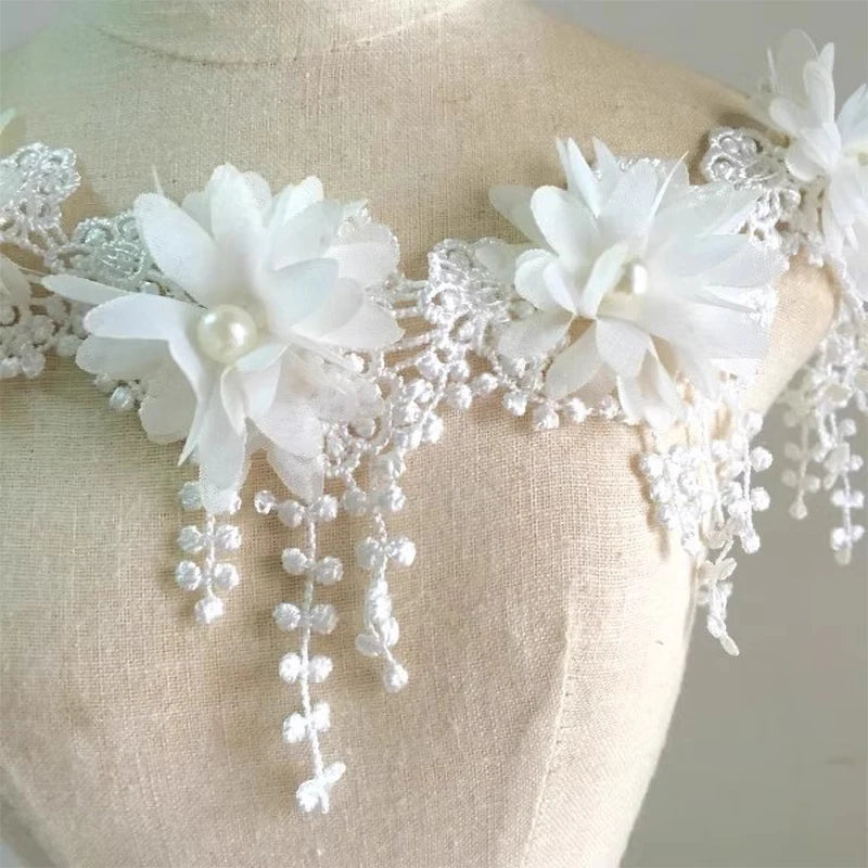 tissu dentelle polyester coton blanc noir rose clair violet fleurs romantique élégant DIY decoration
