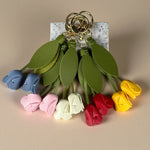 porte clés décoration florale tulipes feuilles vert jaune rose rouge bleu gris violet anneaux