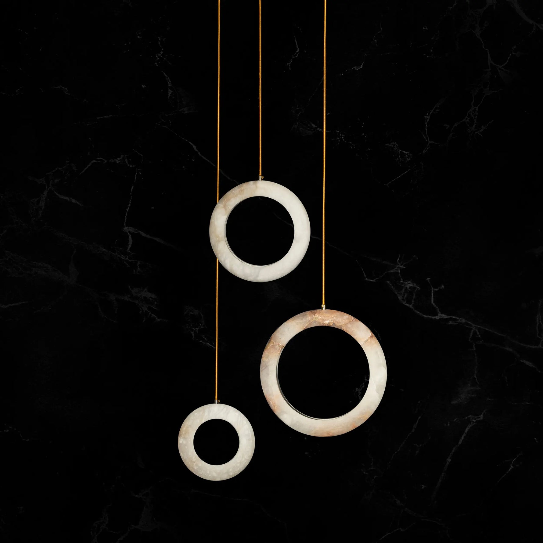 Suspension LED marbre taille XL plafond