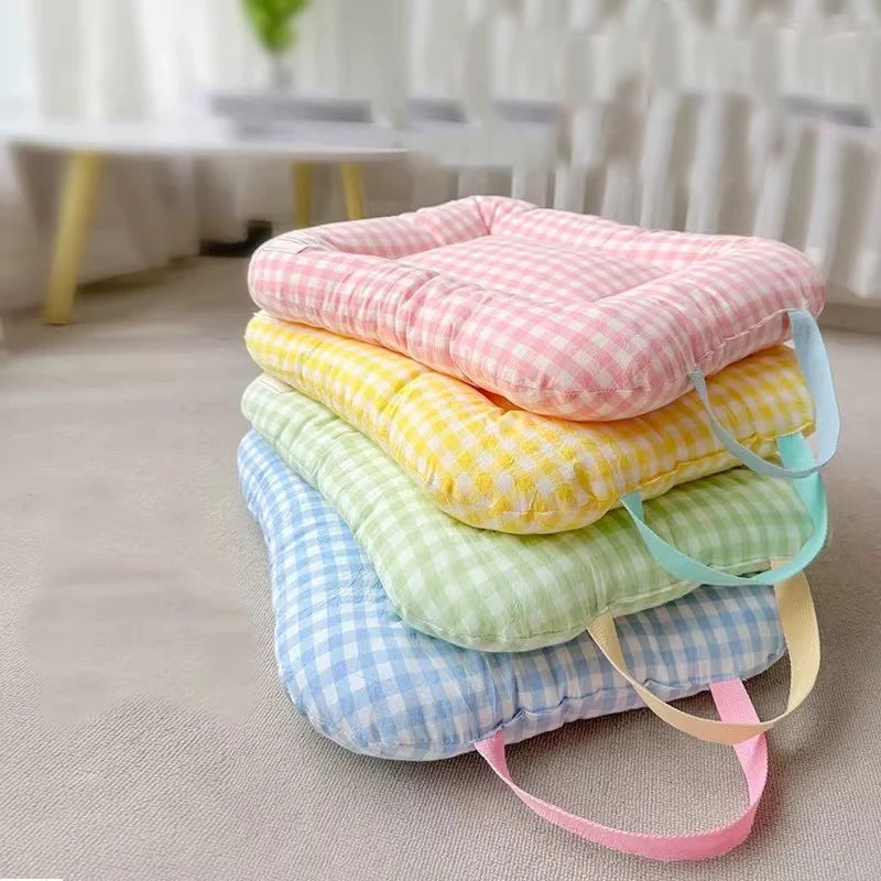 coussin animal carreaux jaune bleu vert rose moderne portable lavable ruban fixe