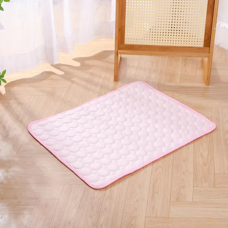 tapis rafraîchissant soie glacée antidérapant respirant lavable coussin été dissipateur chaleur usage niche chiens