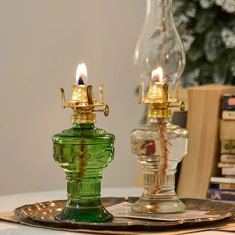 lampe huile verte verre transparent fleur gravée ancienne vintage coton cire aiguilles
