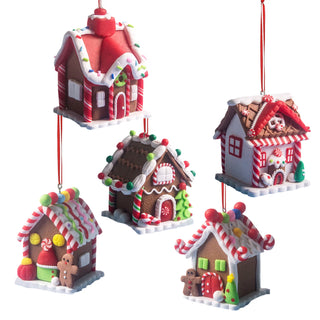 ornements noel maison pain epices rouge marron blanc vert festif enfantsDecorationNoelGingerbreadHouseFestiveTouch
