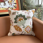 coussin décoratif brodé motifs floraux multicolore moderne maison canapé
