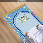 tapis prière islamique moderne bleu clair doré motifs traditionnels usage multiple résistant décoloration