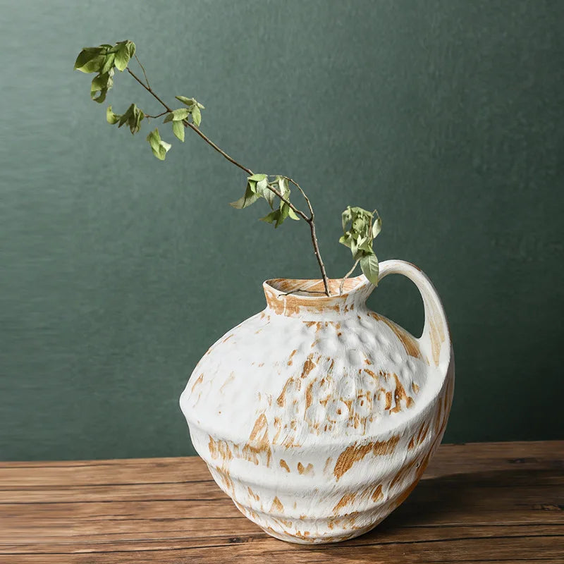 vase moderne rustique blanc marron vert marbré gratté opaques poignée décoration floral arrangement table