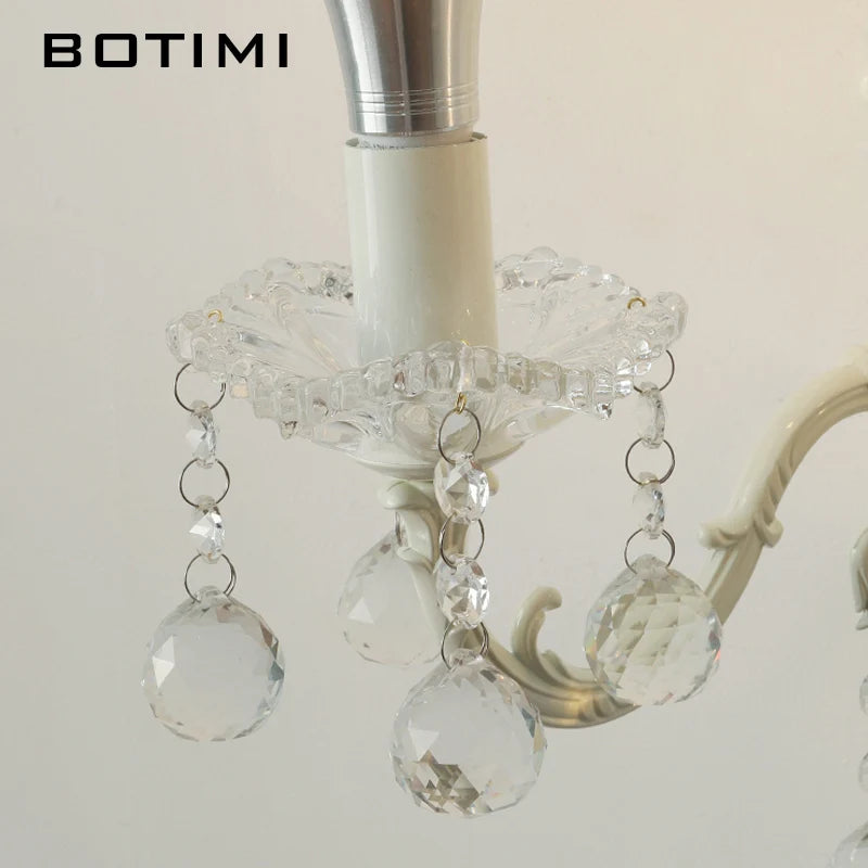 applique murale cristal baroque blanc ornements pendeloques chambre entrée étude murale moderne