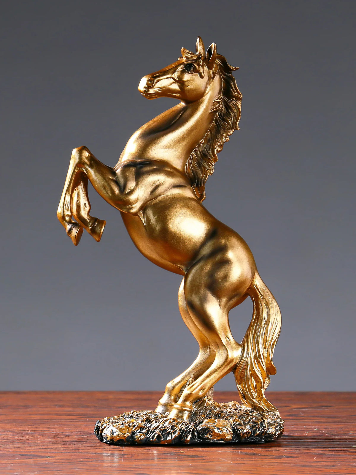 statue équestre or noir classique réaliste salon décoration animaux résine brillante base roche imitation