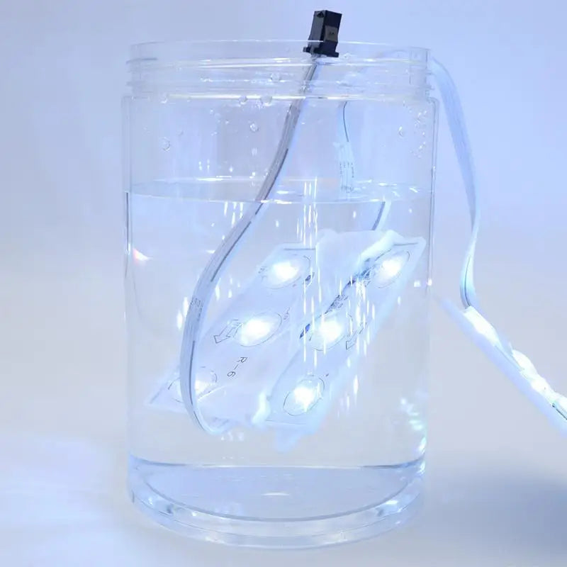 boîte lumière publicité led blanc moderne adhésif six leds câbles rouge blanc bleu