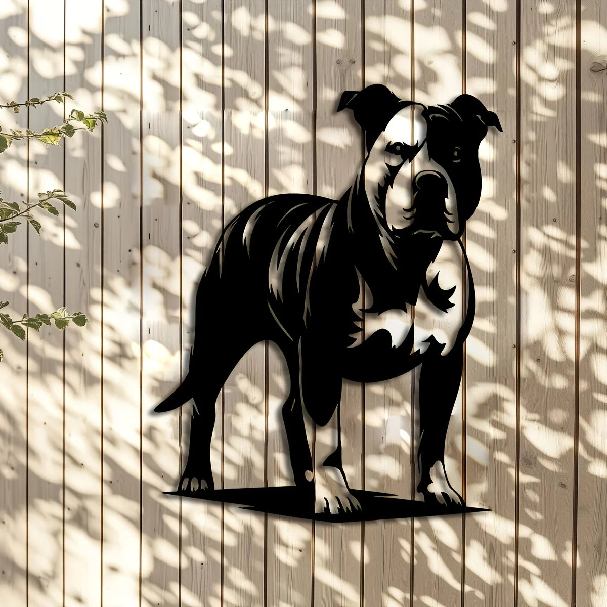 décoration murale statue chien pitbull noir blanc silhouette réaliste moderne salon patio