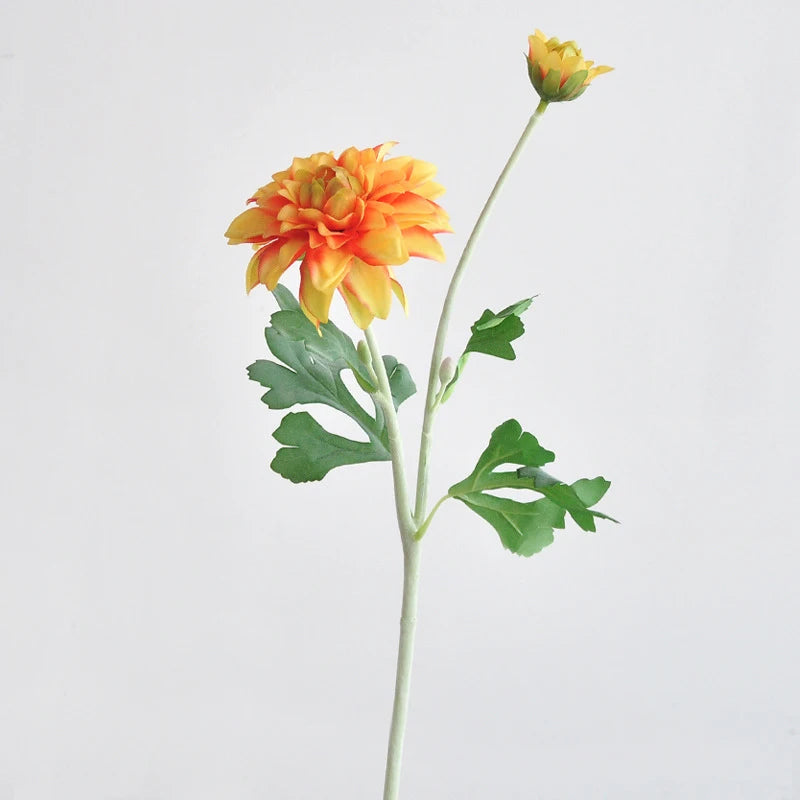 bouquet dahlias rose clair blanc minimaliste décoration intérieure hiver anniversaire noël mariage