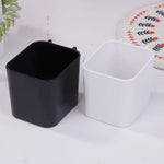 rangements outils boîtes crochets noir blanc modernes cuisine salle bains