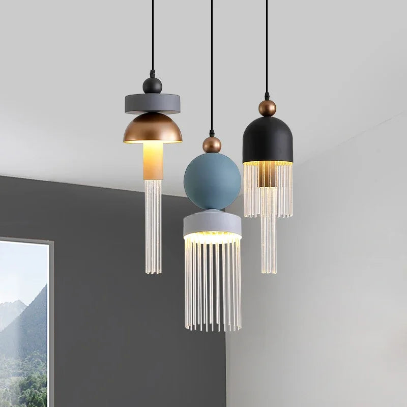 suspension lumineuse moderne noir doré scandinave franges translucides