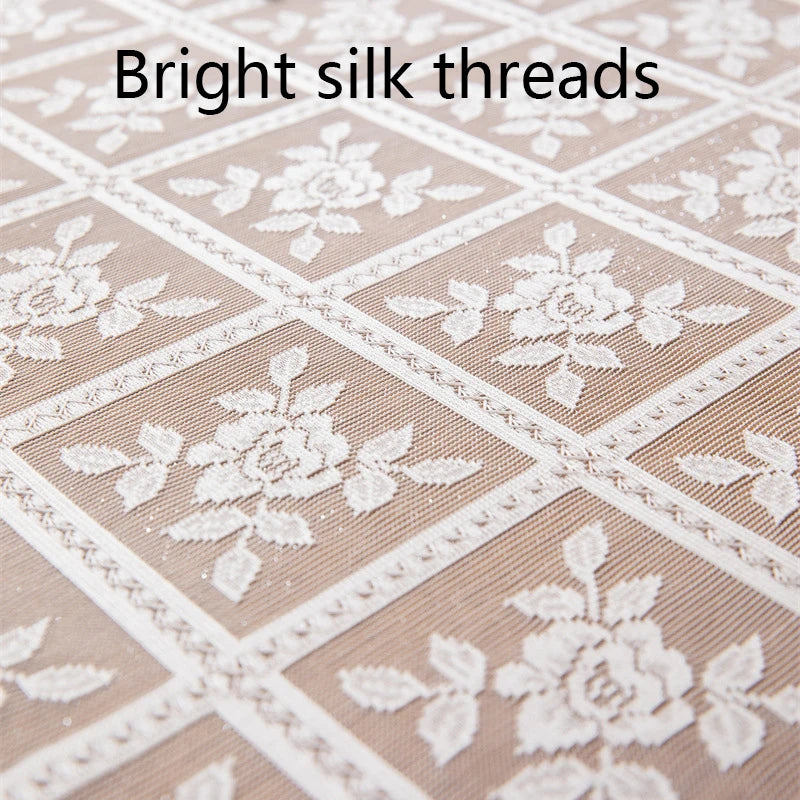 nappe brodée fleurs blanches beige dentelée mariage fête intérieure durable polyester