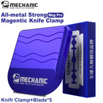 Porte-couteau magnétique Mag Pro bleu fixé au mur