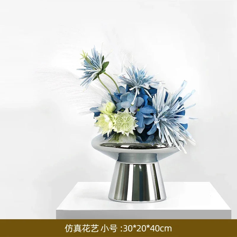 vase moderne argenté brillant fleurs artificielles blanches vertes décoration maison