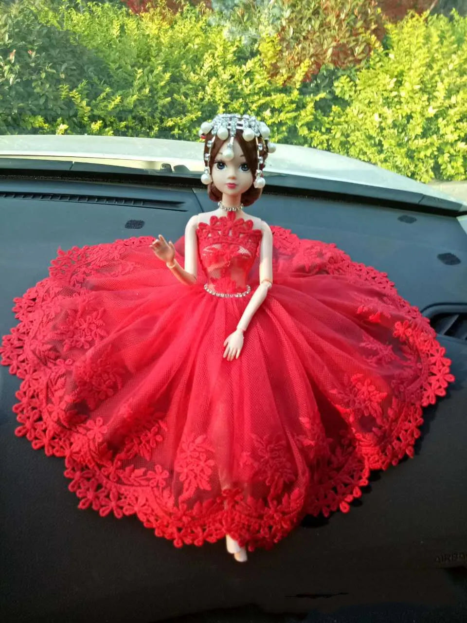 dentelle brodée fleurs polyester coton rouge noir blanche ajourée écologique soluble eau