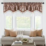 Cantonnière blanche translucide avec motif floral pour salon