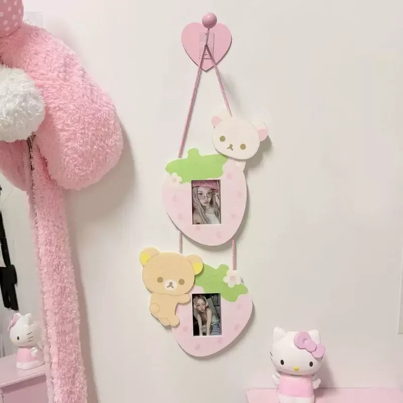 cadre photo mural rose vert feuille verte visage mignon enfantin décoration chambre suspendu crochets