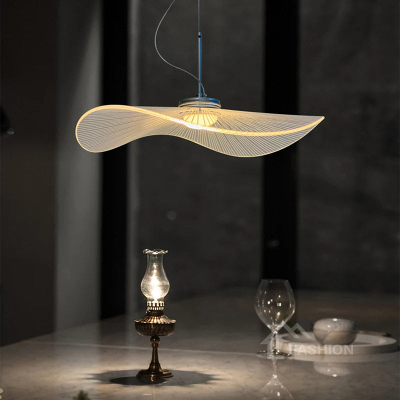 lampe suspendue contemporaine blanc ligne radiale minimaliste chambre salon étude