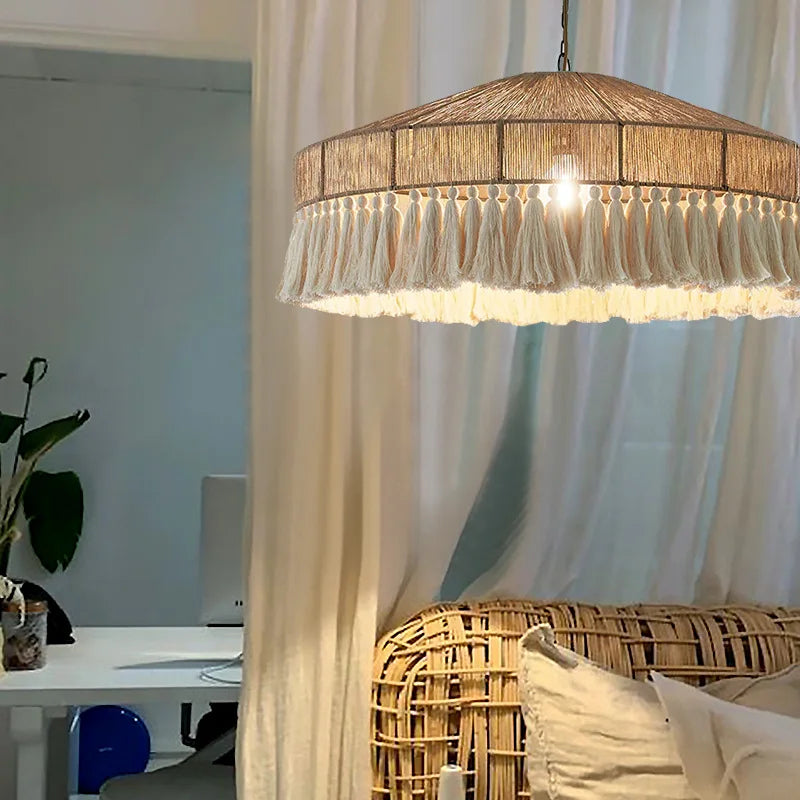 suspension lumineuse boho tissu tressé franges beige blanc rustique