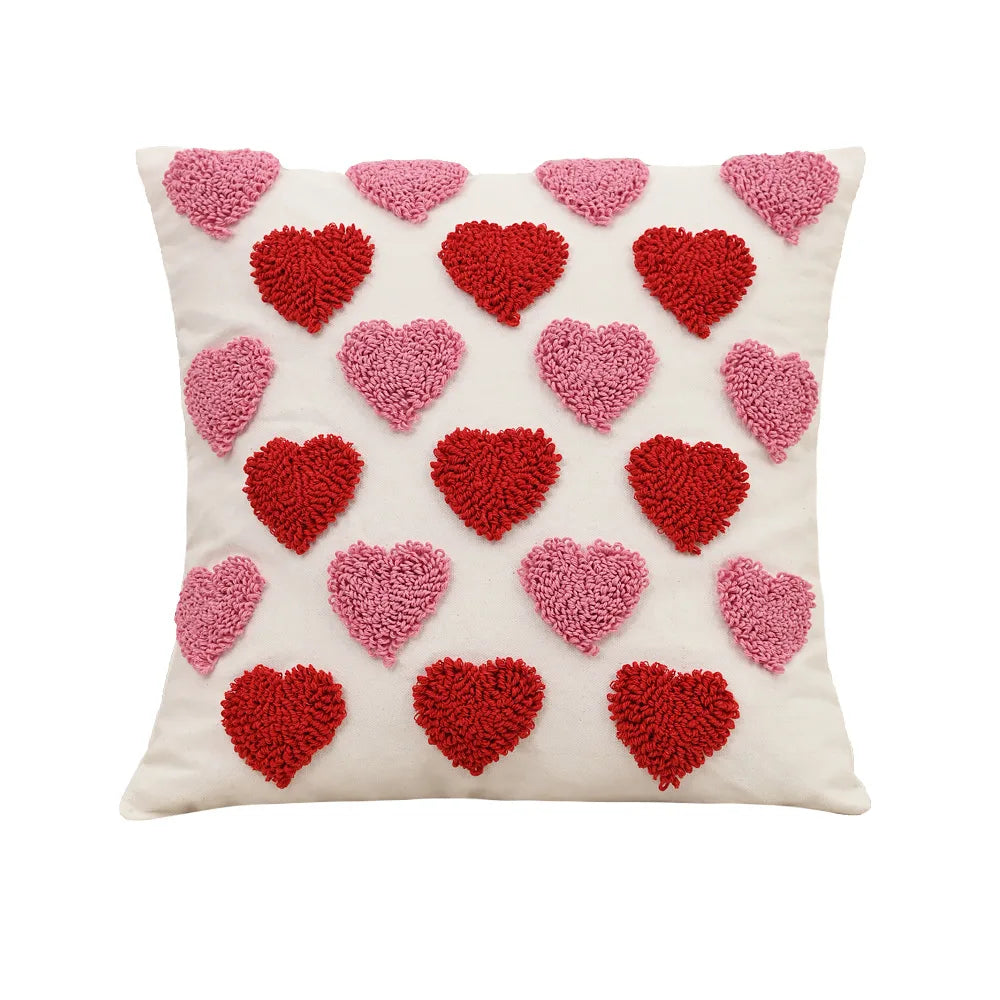 housse coussin brodée velours coton motif cœur relief rose décoration maison valentin 45x45cm