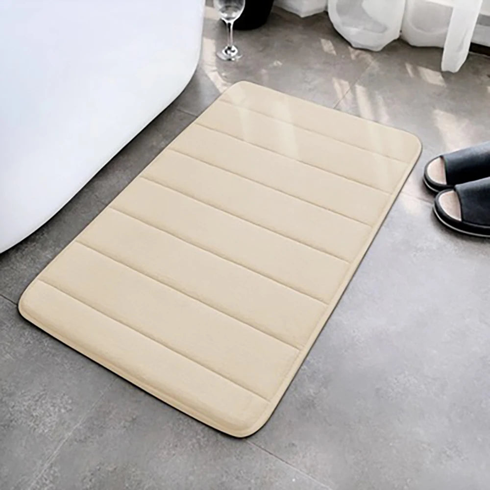 tapis bain mousse rayures beige noir doux moderne salle bain