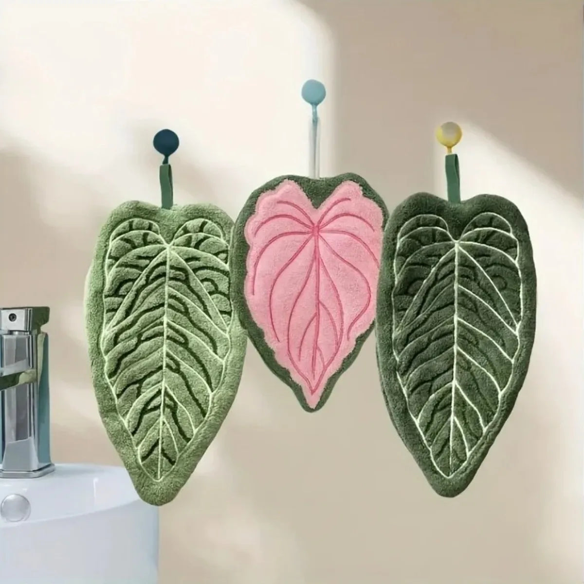 gant toilette vert rose feuille stylisée doux moelleux moderne décoratif absorbant rapide