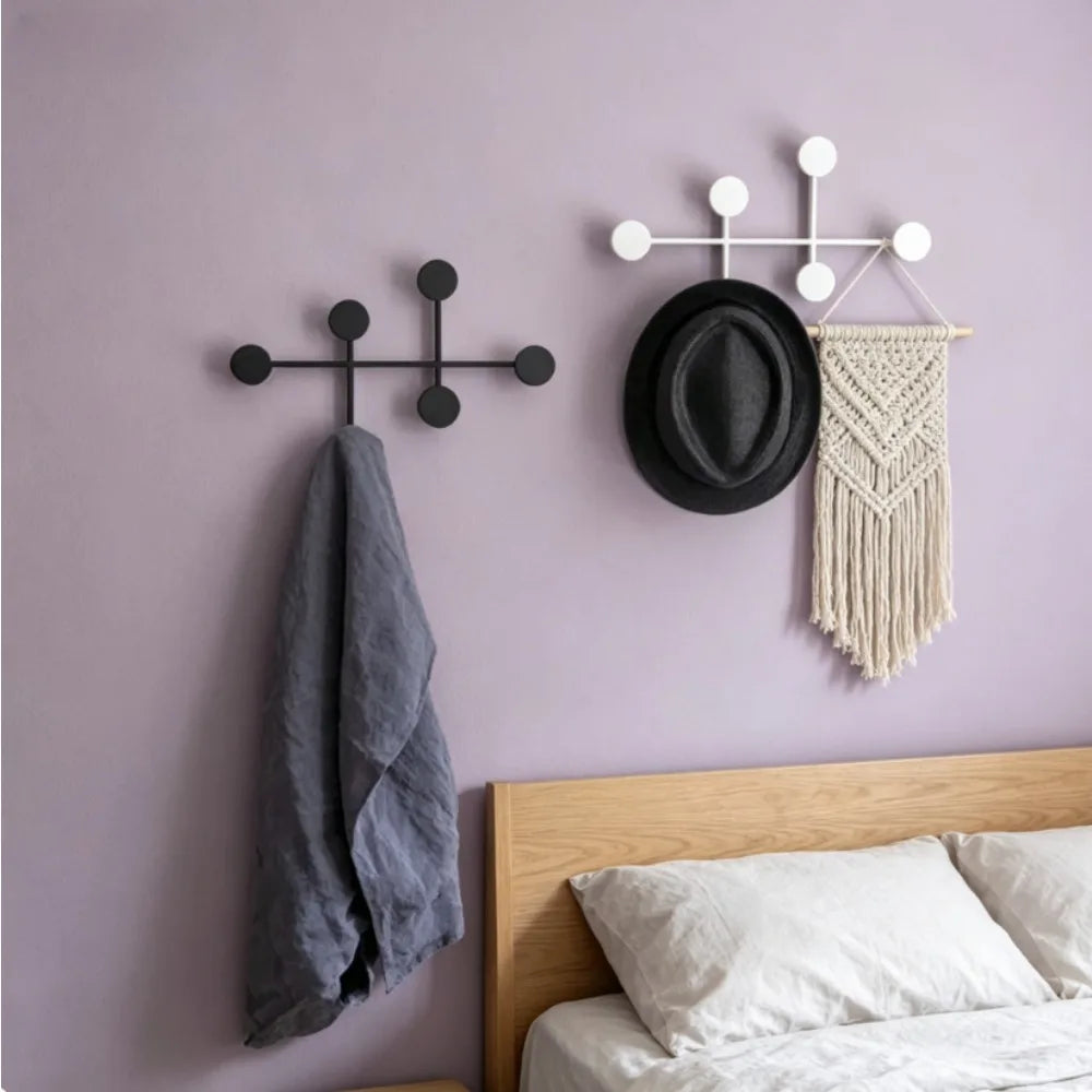 porte manteau mural métal moderne minimaliste géométrique multicolore fixations invisibles entrée chambre decoration intérieure