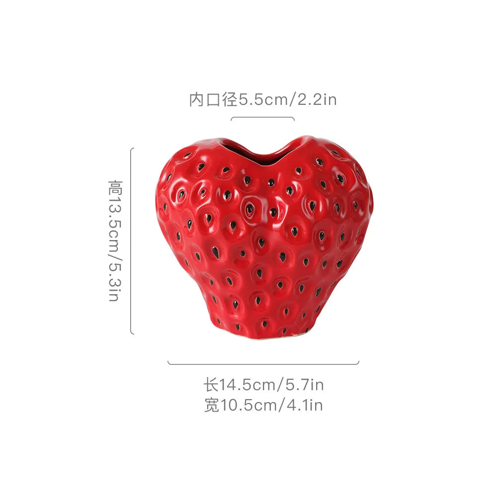 vase céramique moderne rouge rose fraises relief decoration maison creative fruit